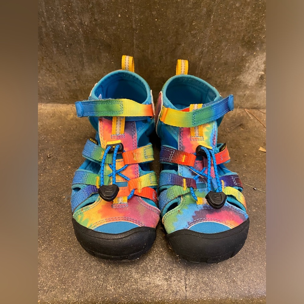 Kids Keen Sandals, Size 2, Rainbow, EUC